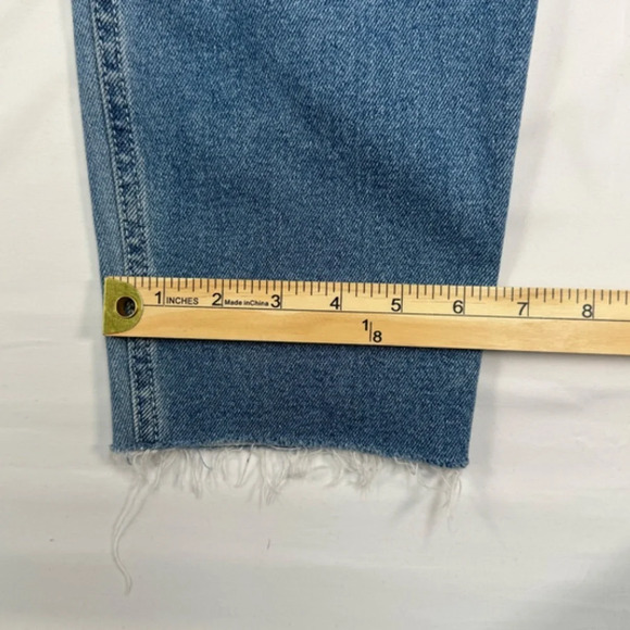 Hollister Curvy  Mom Jeans Womens Size 7/28 Light Medium Blue High Rise - Picture 7 of 9